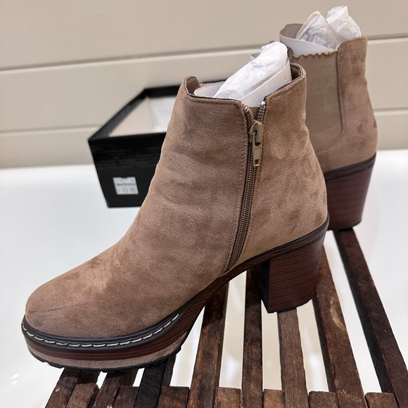 Pierre Dumas Sonata Taupe Boots - Picture 4 of 6